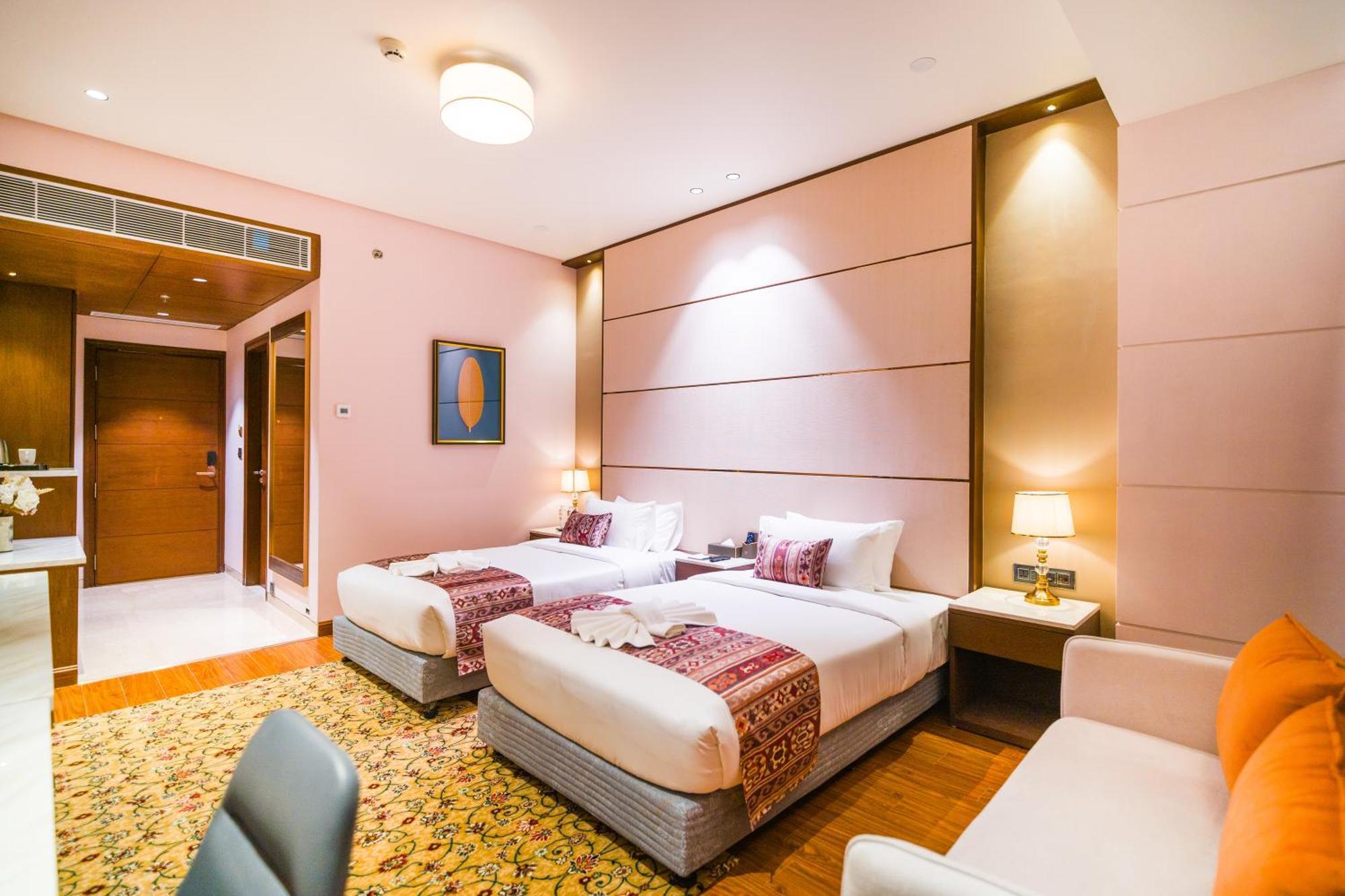 The Maple Hotel Бхопал Экстерьер фото