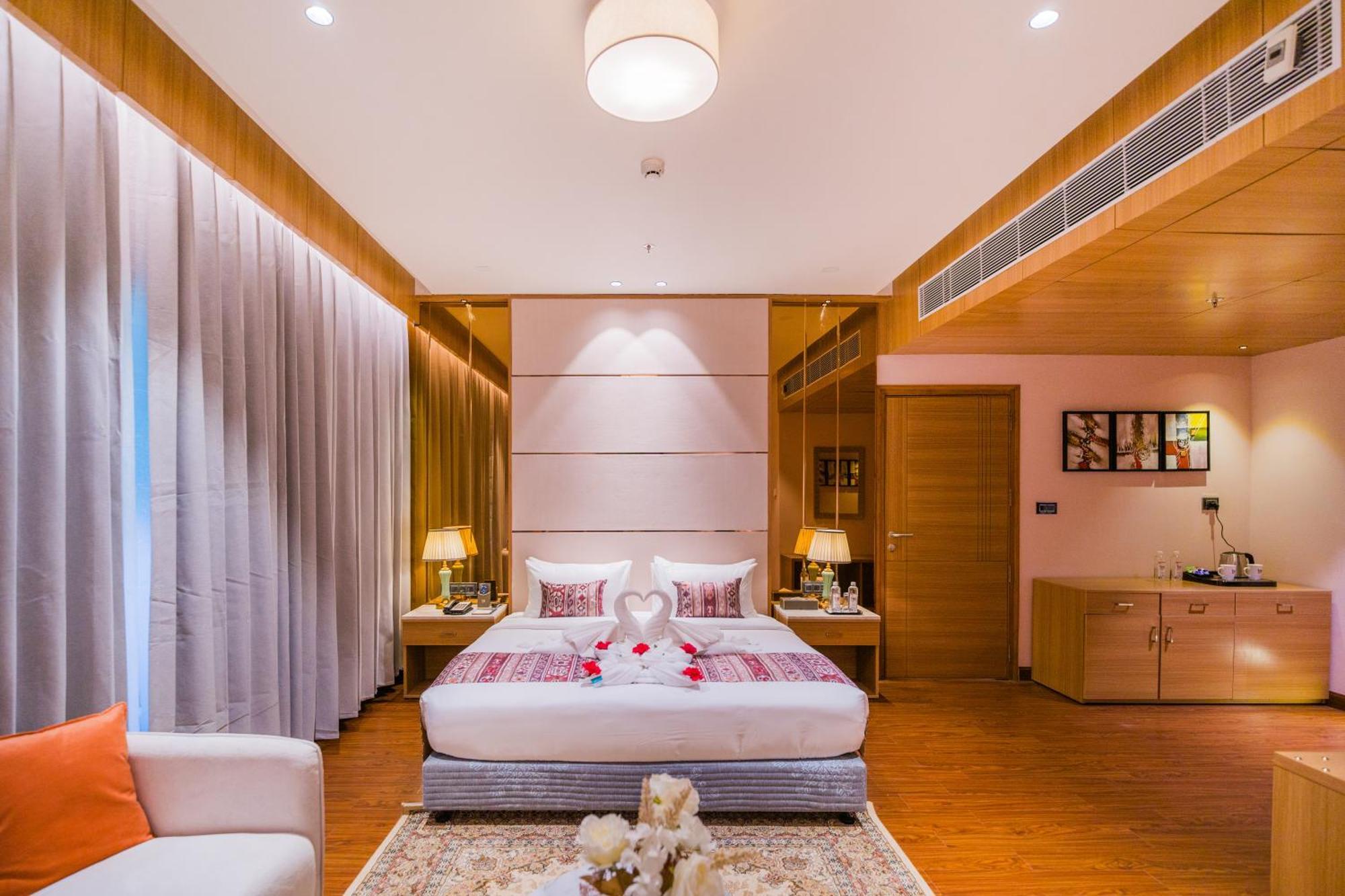 The Maple Hotel Бхопал Экстерьер фото